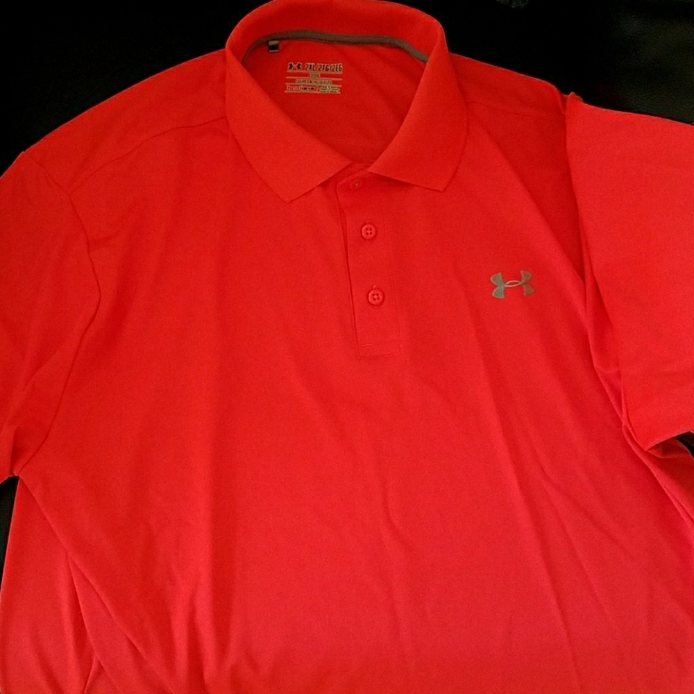 UNDER ARMOUR POLO STYLE